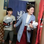 美人の叔母と女湯に入ったばっかりにおっぱいだらけの女湯にちんぽが勃起して　1dandy00914b