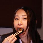 美女の咀嚼をひたすら見るフェチ動画 三池小春 【ftid00027】